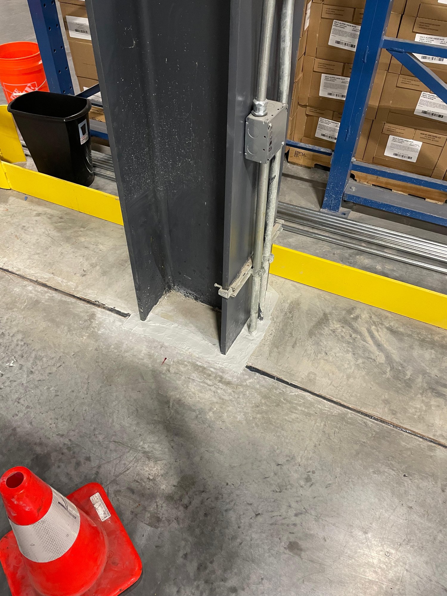 Réparation du béton à la base d'un pilier - après