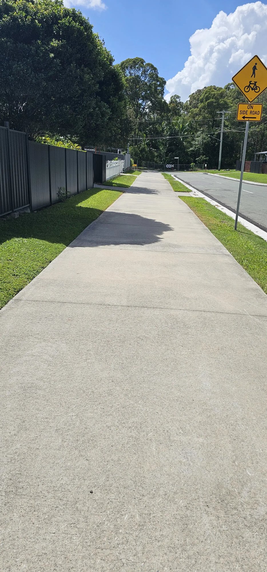 Straßenbeläge und Infrastruktur